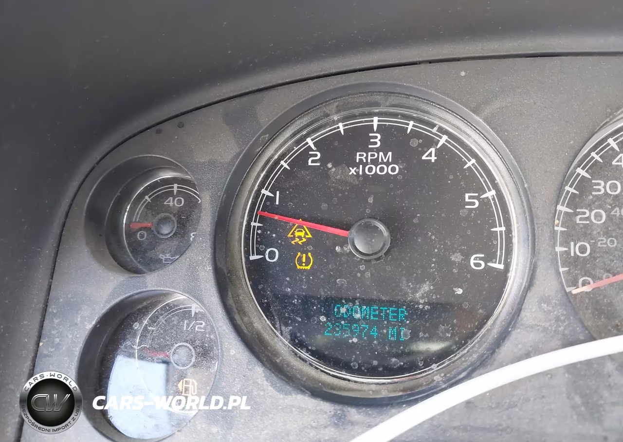 2007 Chevrolet Tahoe Ls VIN:1GNFC13C37R403237 - 7