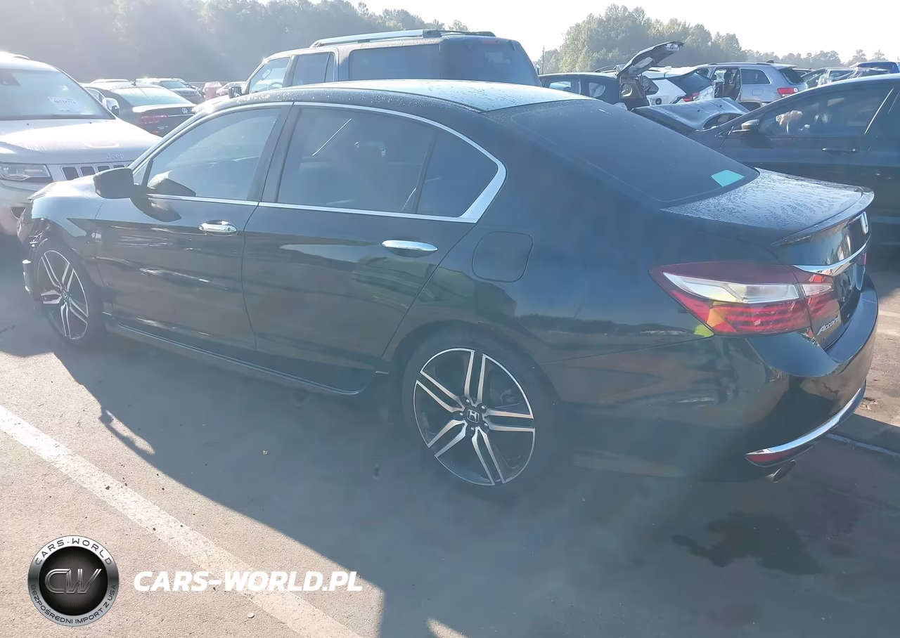 2017 Honda Accord Sport VIN:1HGCR2F52HA303600 - 3