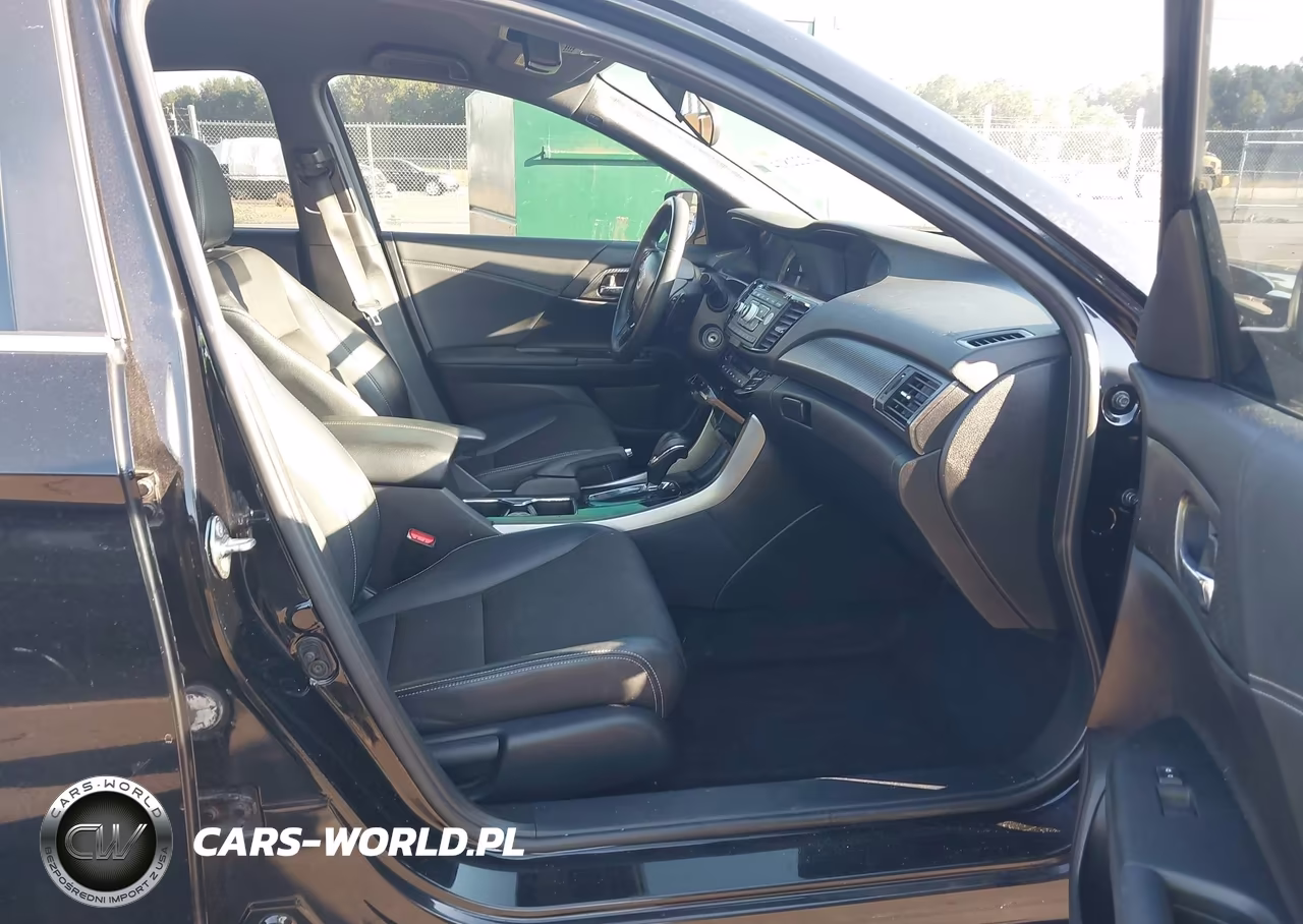 2017 Honda Accord Sport VIN:1HGCR2F52HA303600 - 5