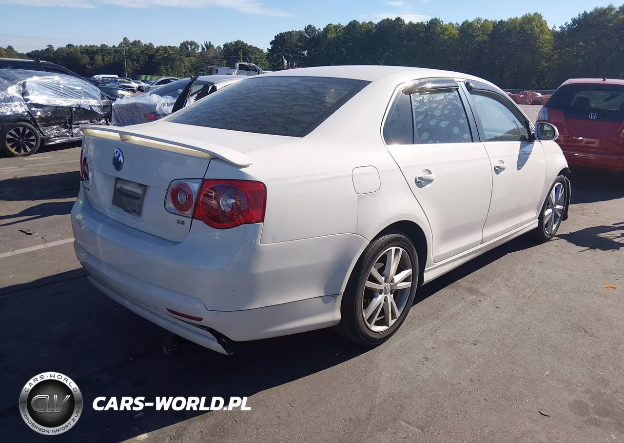 2005 Volkswagen Jetta 2.5 VIN:3VWSF71K85M633217 - 4
