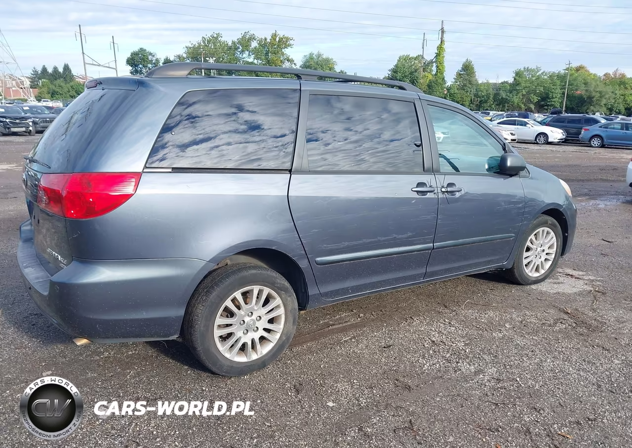 2008 Toyota Sienna Xle VIN:5TDBK22C38S018250 - 4