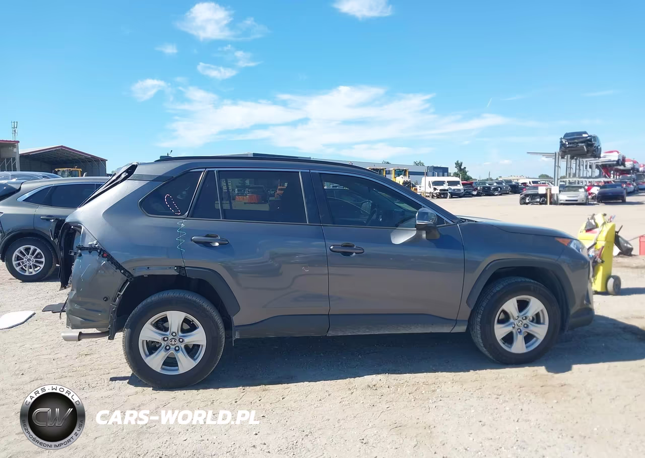 2021 Toyota Rav4 Xle VIN:2T3W1RFV6MC116157 - 13