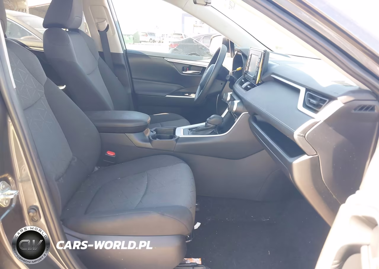 2021 Toyota Rav4 Xle VIN:2T3W1RFV6MC116157 - 5