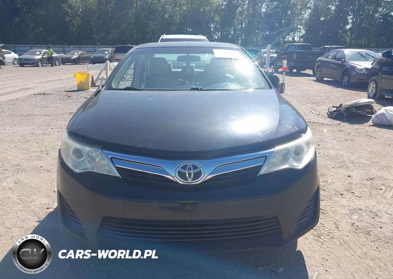 2014 Toyota Camry Le VIN:4T4BF1FK3ER374657 - 13