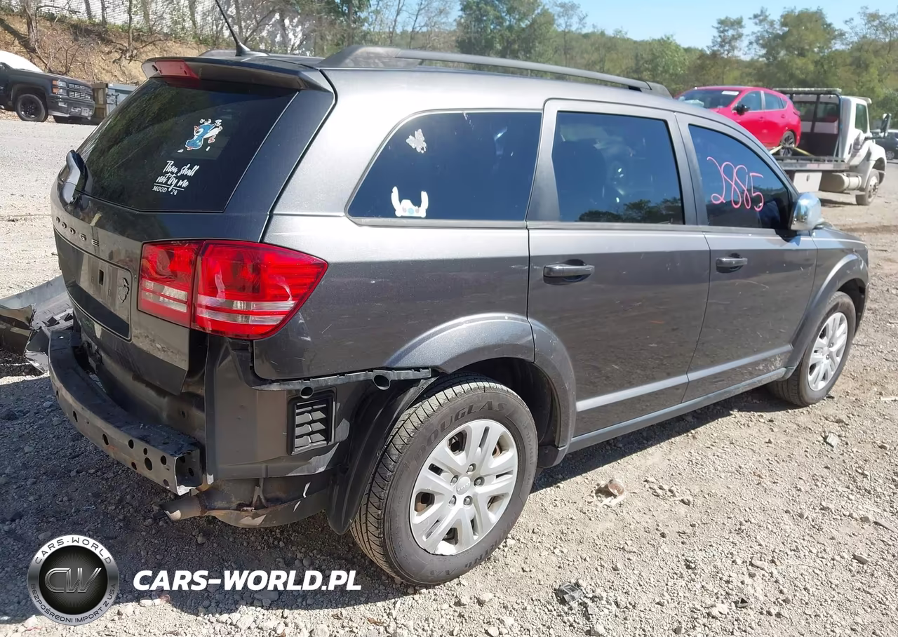 2016 Dodge Journey Se VIN:3C4PDCAB0GT105526 - 4