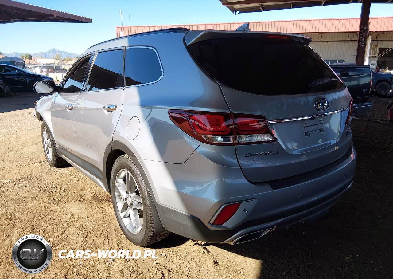 2017 Hyundai Santa Fe VIN:KM8SRDHF3HU248533 - 3