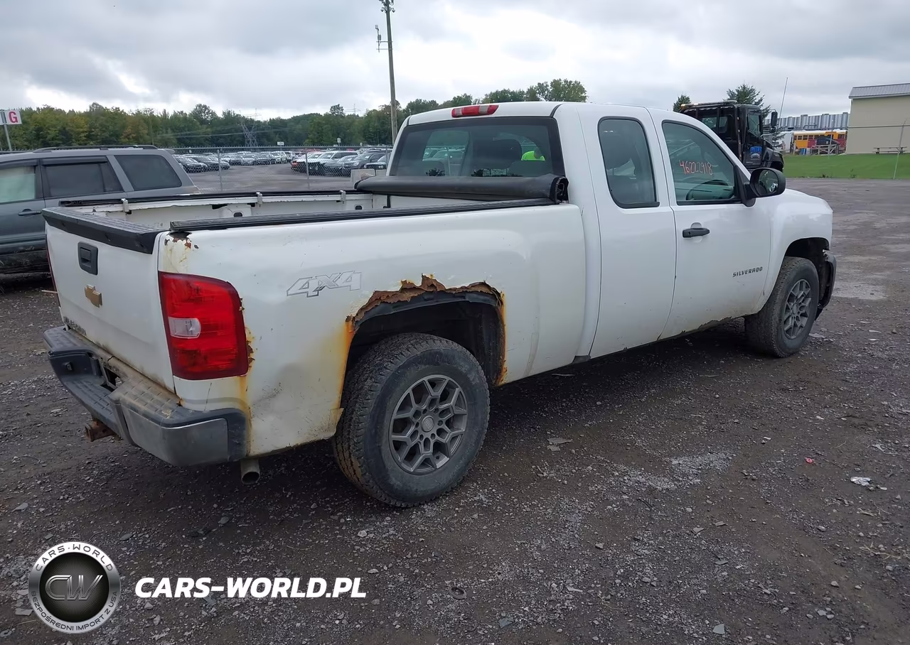 2013 Chevrolet Silverado 1500 Work Truck VIN:1GCRKPE76DZ406415 - 4