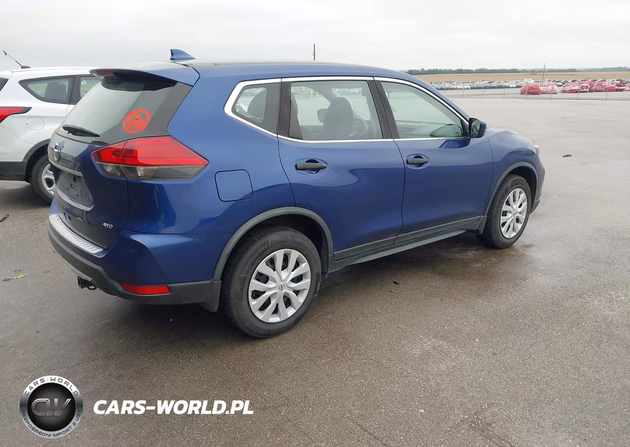 2017 Nissan Rogue S VIN:JN8AT2MV8HW025173 - 4