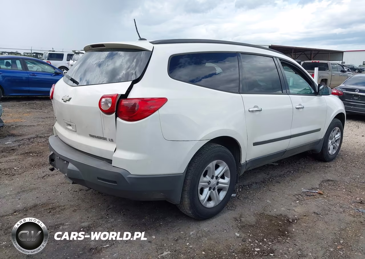 2012 Chevrolet Traverse Ls VIN:1GNKRFED5CJ421232 - 4