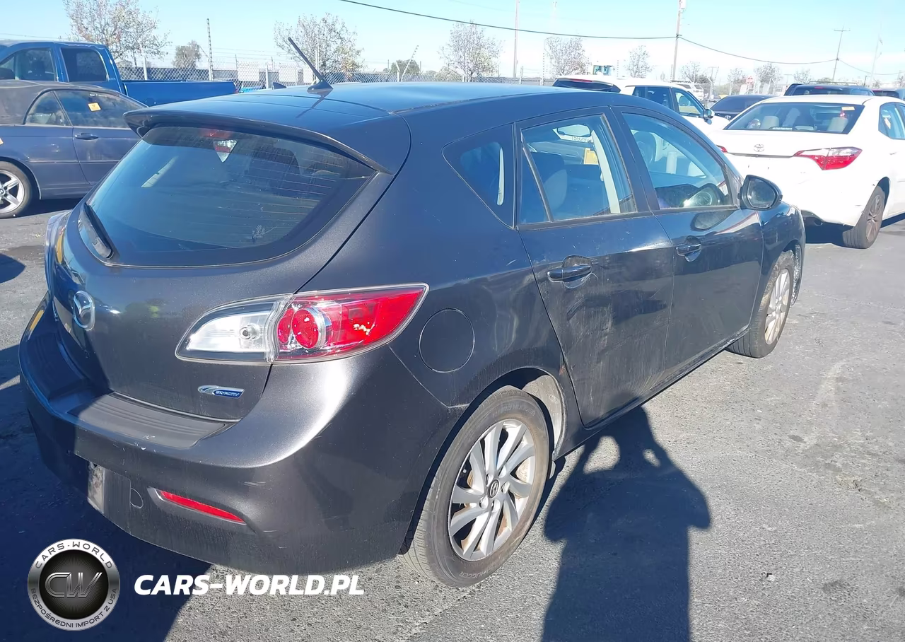 2013 Mazda Mazda3 I Touring VIN:JM1BL1LPXD1753615 - 4