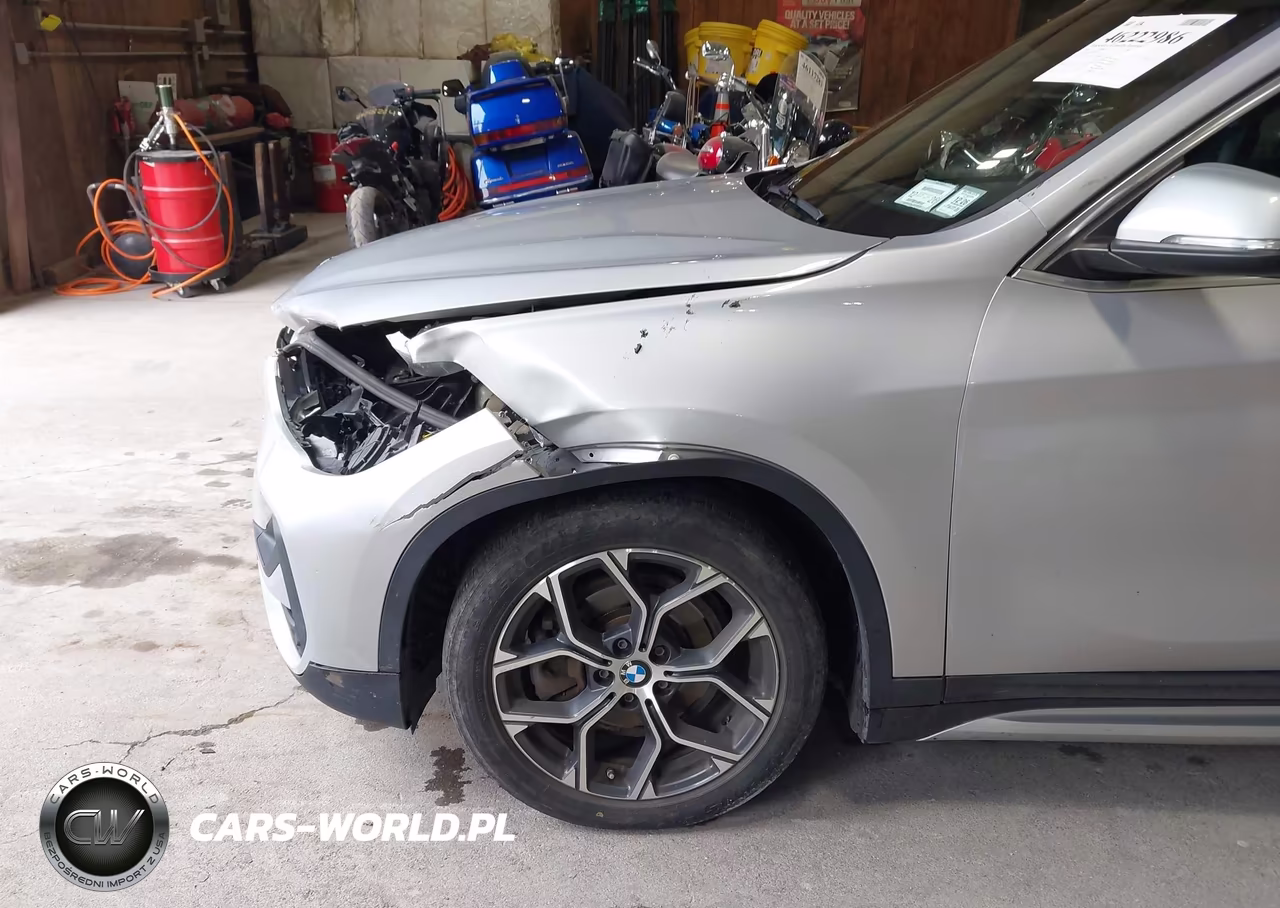 2020 BMW X1 xDrive28I VIN:WBXJG9C08L5P53835 - 17