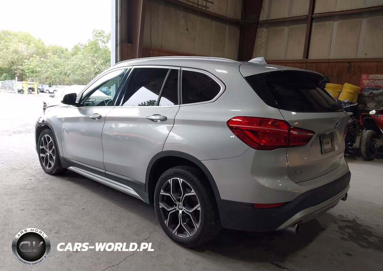 2020 BMW X1 xDrive28I VIN:WBXJG9C08L5P53835 - 3