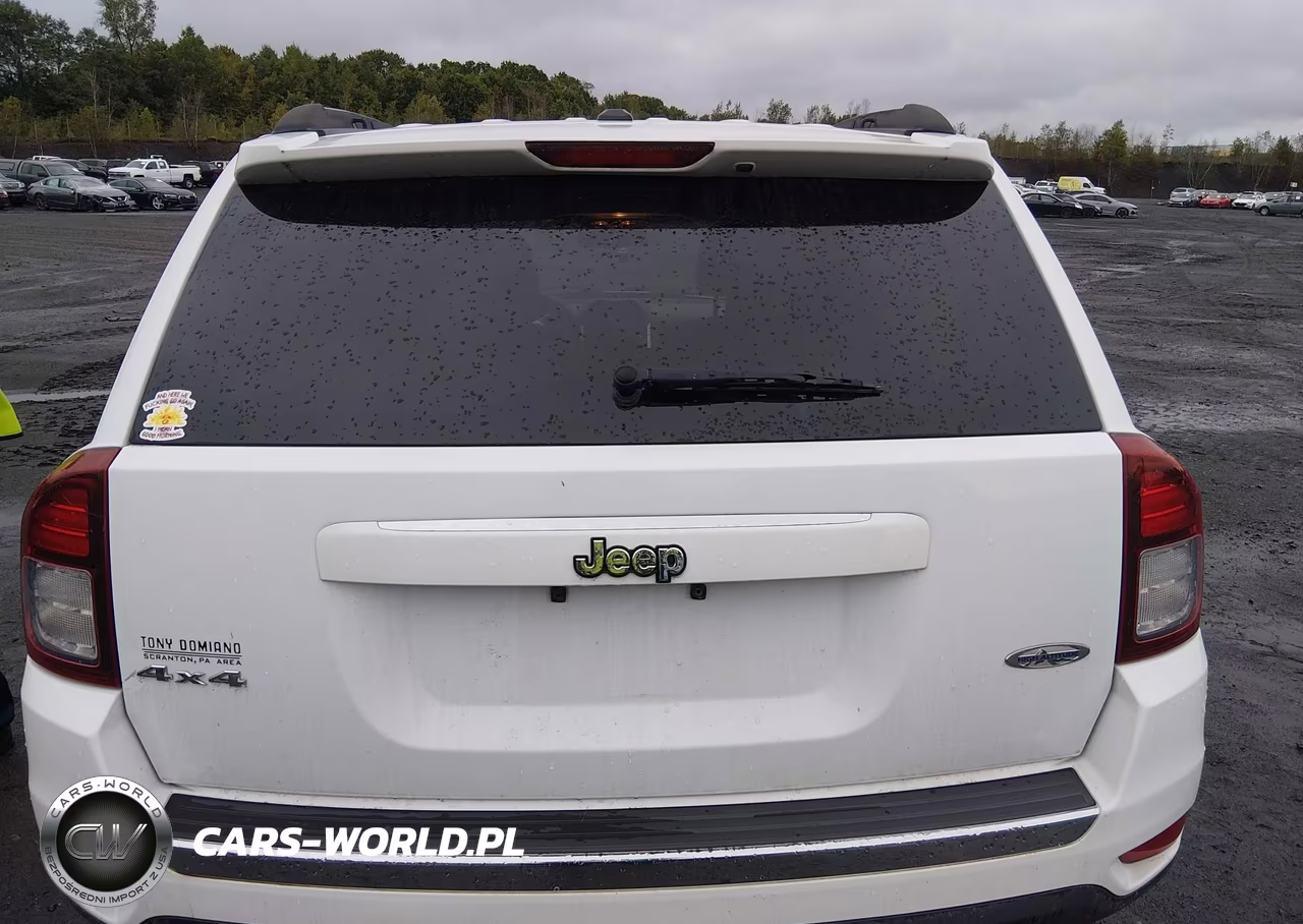 2016 Jeep Compass High Altitude Edition VIN:1C4NJDEB2GD545396 - 16