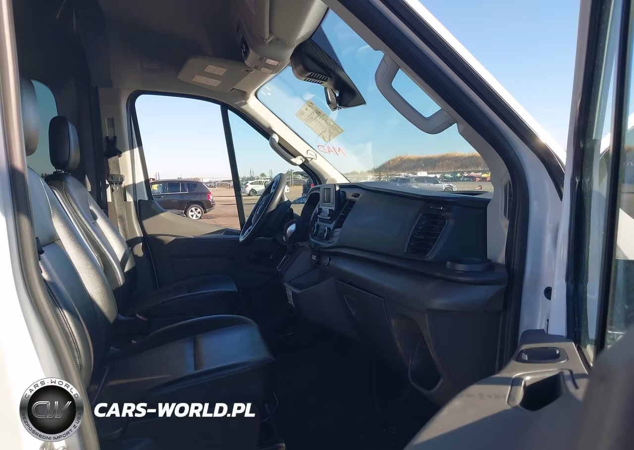 2022 Ford Transit-150 VIN:1FTYE1C85NKA31977 - 5