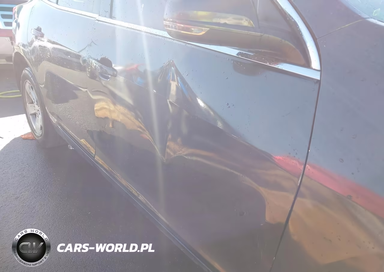 2015 Chevrolet Malibu 1Lt VIN:1G11C5SL1FF117990 - 12