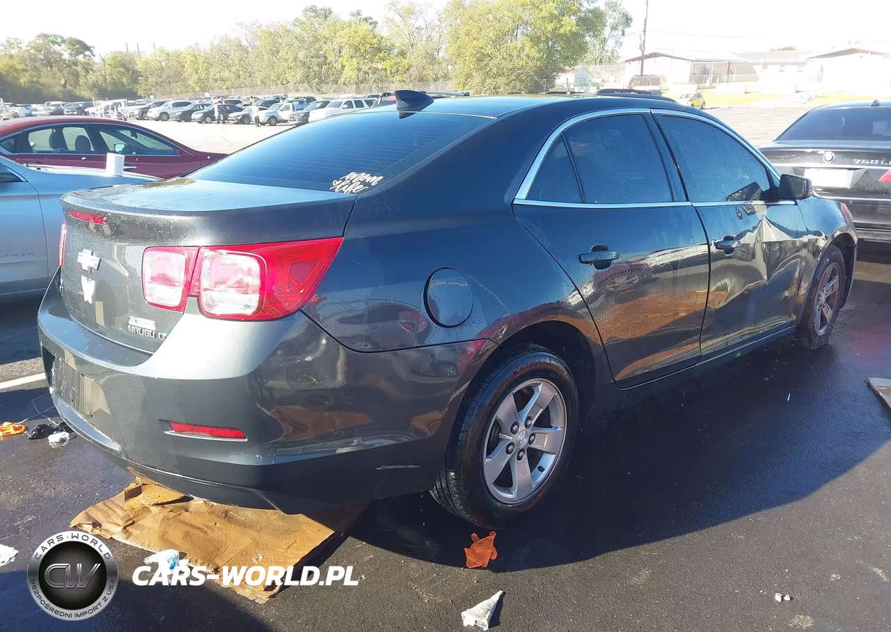 2015 Chevrolet Malibu 1Lt VIN:1G11C5SL1FF117990 - 4