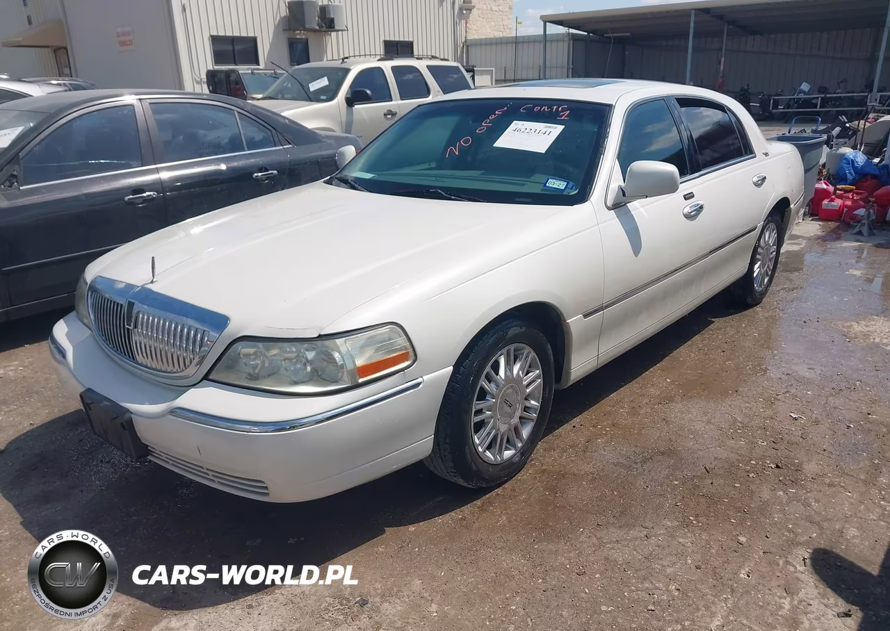 2006 Lincoln Town Car Signature Limited VIN:1LNHM82V26Y635774 - 2