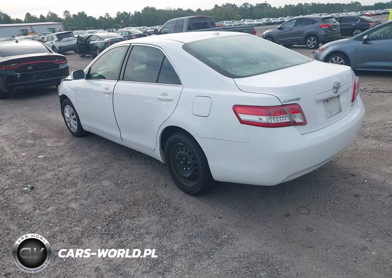 2011 Toyota Camry Le VIN:4T1BF3EK5BU632535 - 3