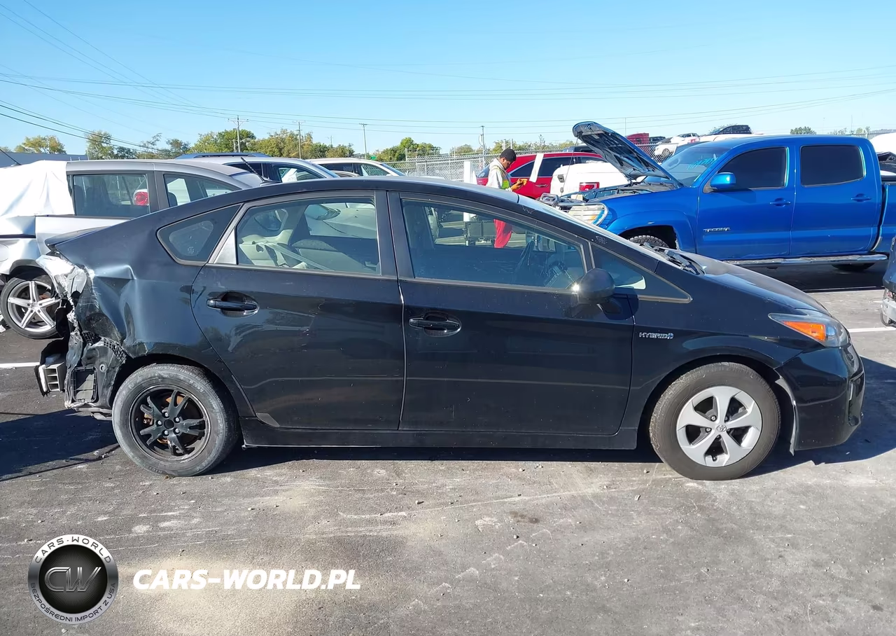 2015 Toyota Prius VIN:JTDKN3DU5F1938166 - 13