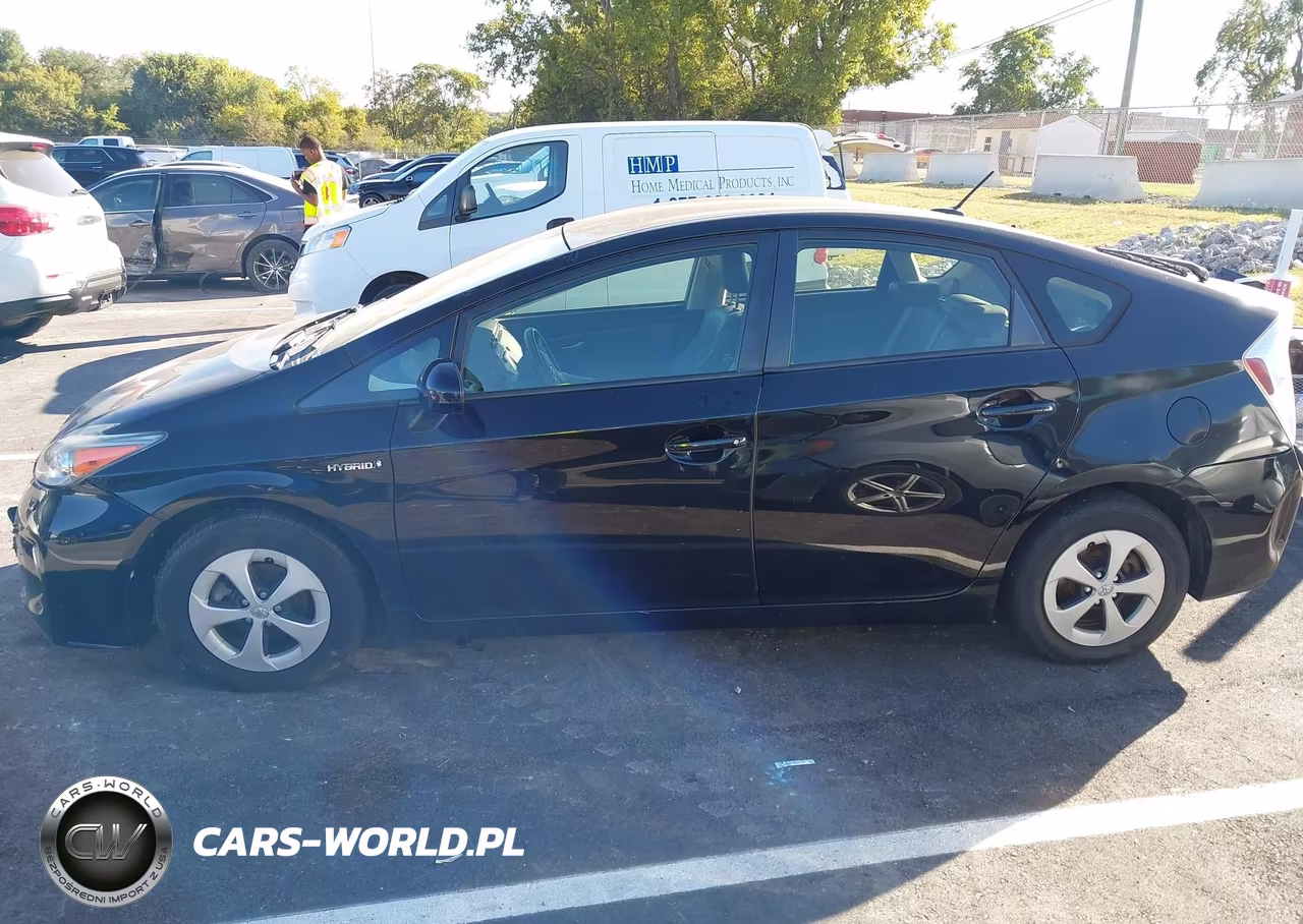 2015 Toyota Prius VIN:JTDKN3DU5F1938166 - 14