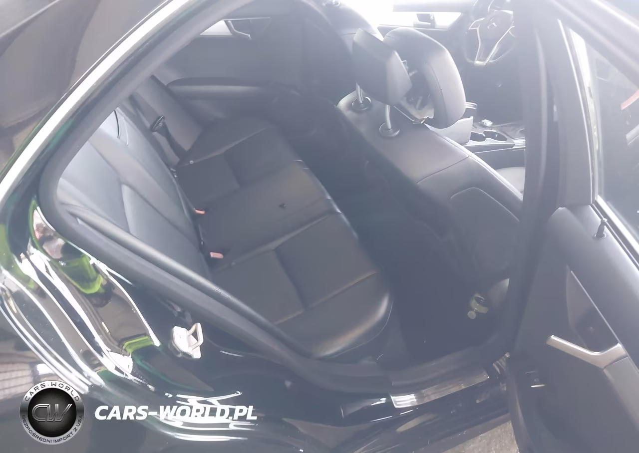2014 Mercedes-Benz C 250 Sport VIN:WDDGF4HB8ER304826 - 8