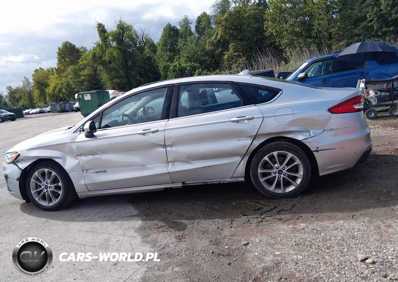 2019 Ford Fusion Hybrid Se VIN:3FA6P0LU2KR180496 - 6