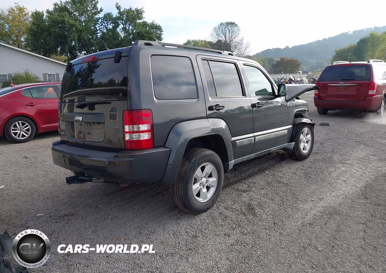 2011 Jeep Liberty Sport VIN:1J4PN2GK5BW516822 - 4