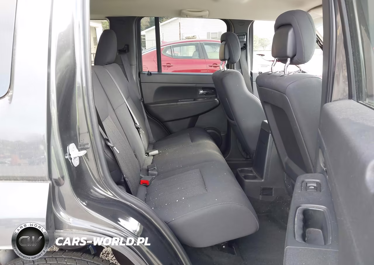 2011 Jeep Liberty Sport VIN:1J4PN2GK5BW516822 - 8