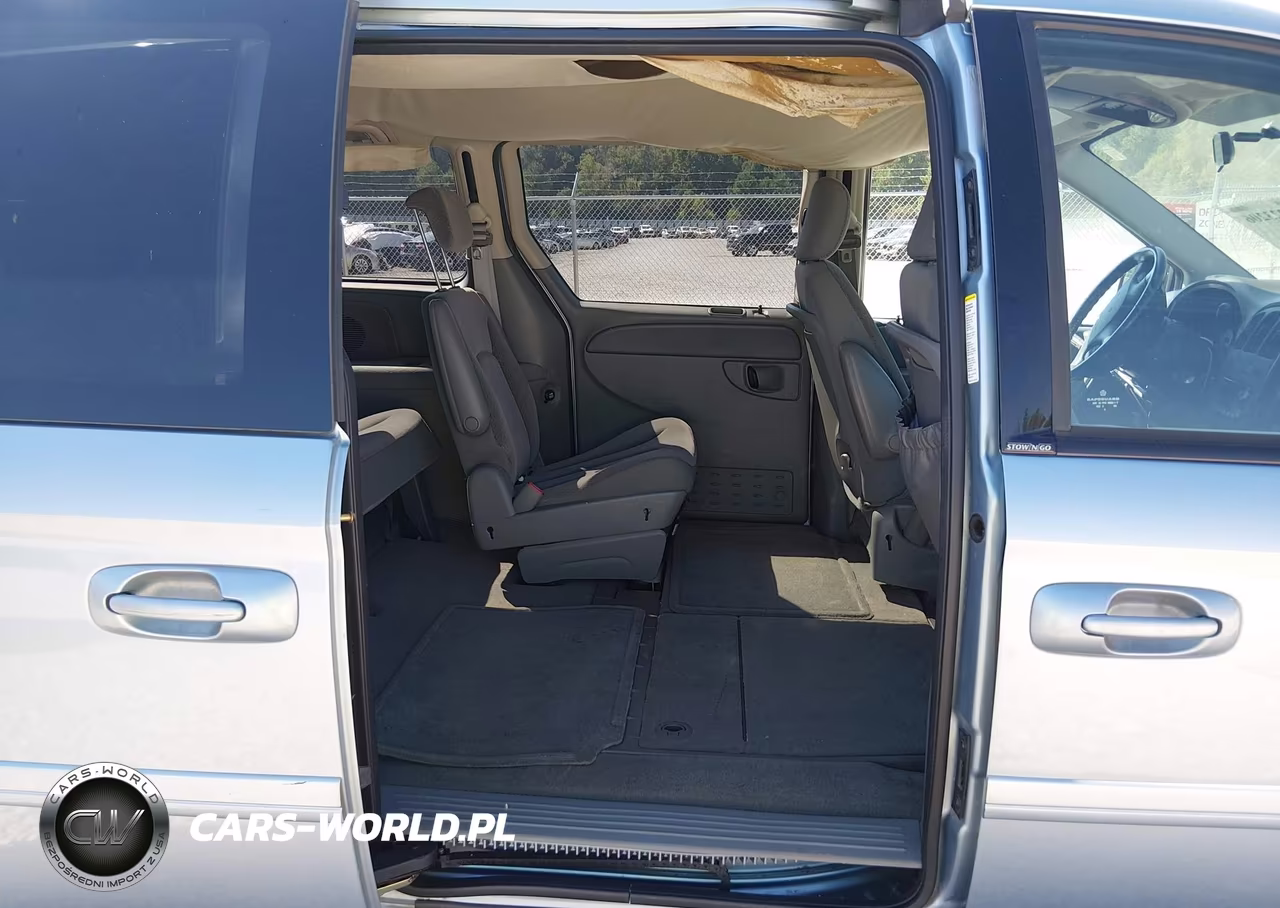 2005 Dodge Grand Caravan Sxt VIN:2D4GP44L35R569527 - 8