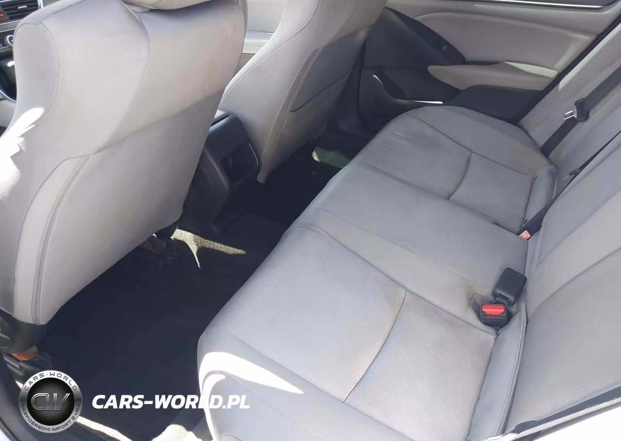 2019 Honda Accord Lx VIN:1HGCV1F10KA080290 - 19