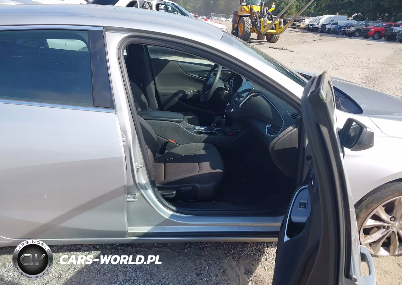2019 Chevrolet Malibu Lt VIN:1G1ZD5ST4KF171018 - 5