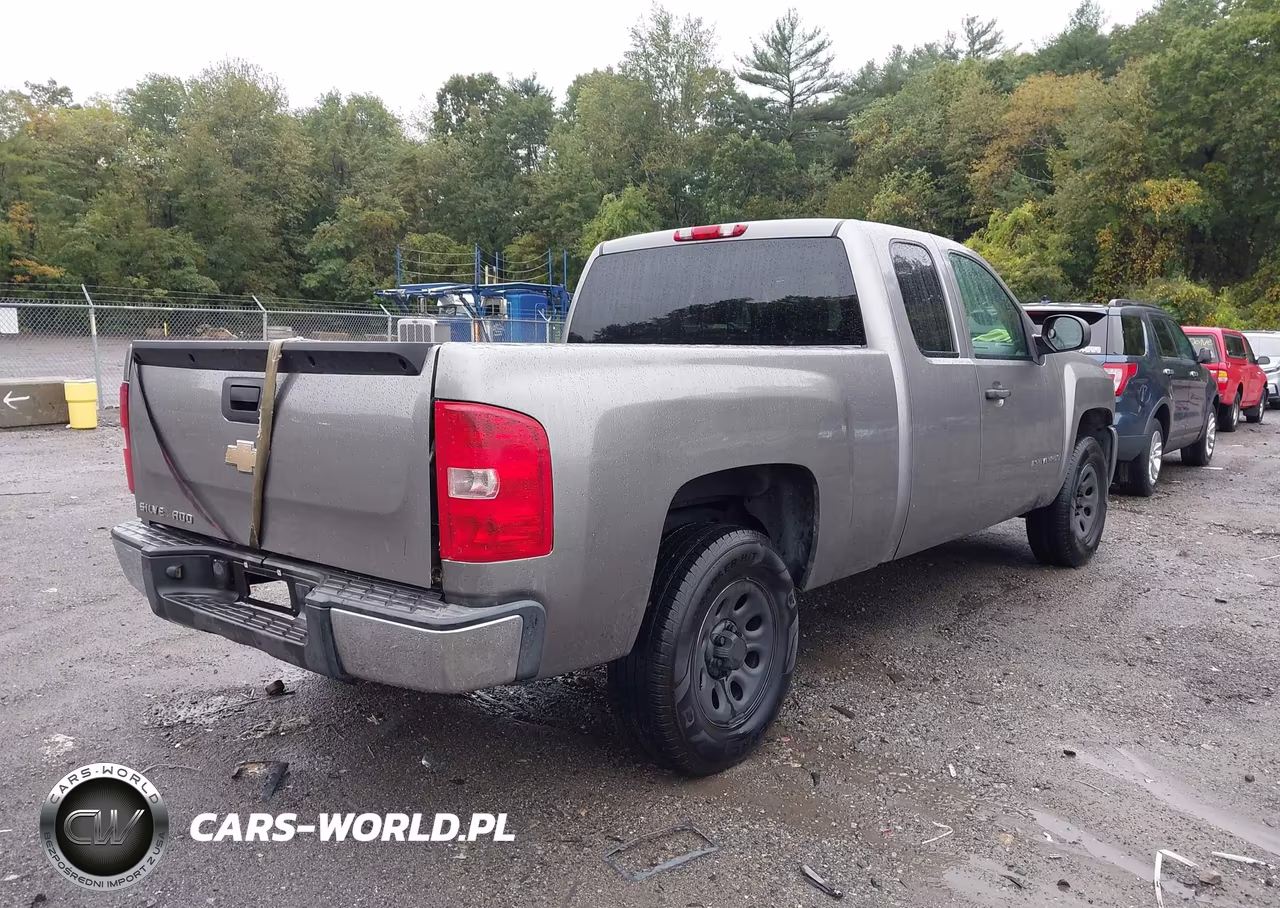 CHEVROLET SILVERADO 1500 VIN:1GCEC19X28Z322147 - 4