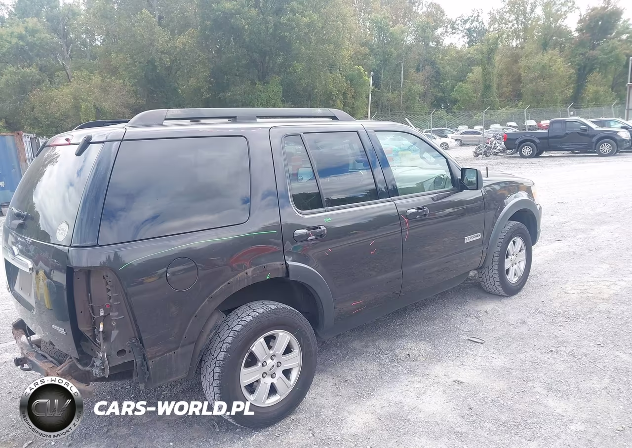 2007 Ford Explorer Xlt VIN:1FMEU73E97UB85917 - 4