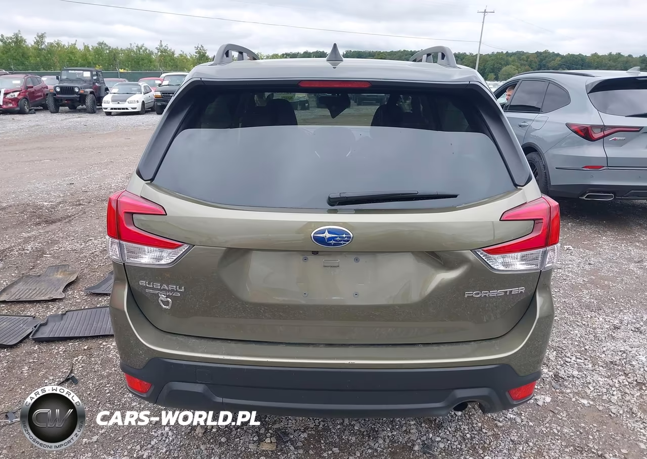 2024 Subaru Forester Premium VIN:JF2SKACC7RH423012 - 16