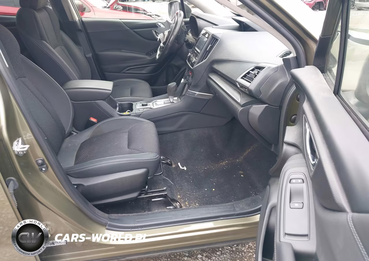 2024 Subaru Forester Premium VIN:JF2SKACC7RH423012 - 5