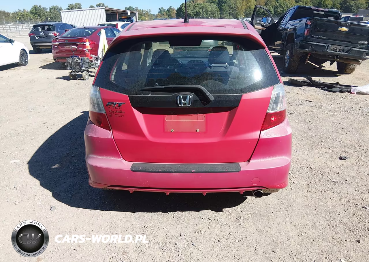 2010 Honda Fit Sport VIN:JHMGE8H46AC013551 - 16
