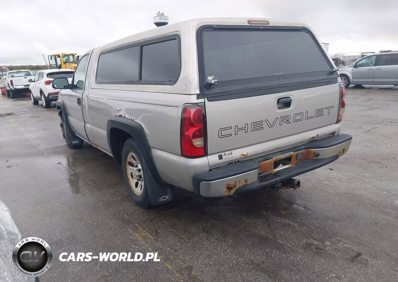 2005 Chevrolet Silverado 1500 Work Truck VIN:1GCEC14X15Z145383 - 3