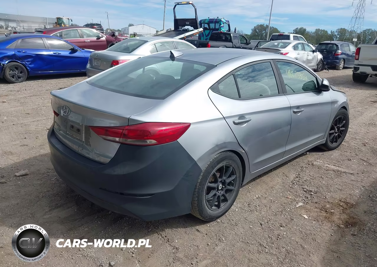 2017 Hyundai Elantra Se VIN:5NPD74LF7HH207598 - 4