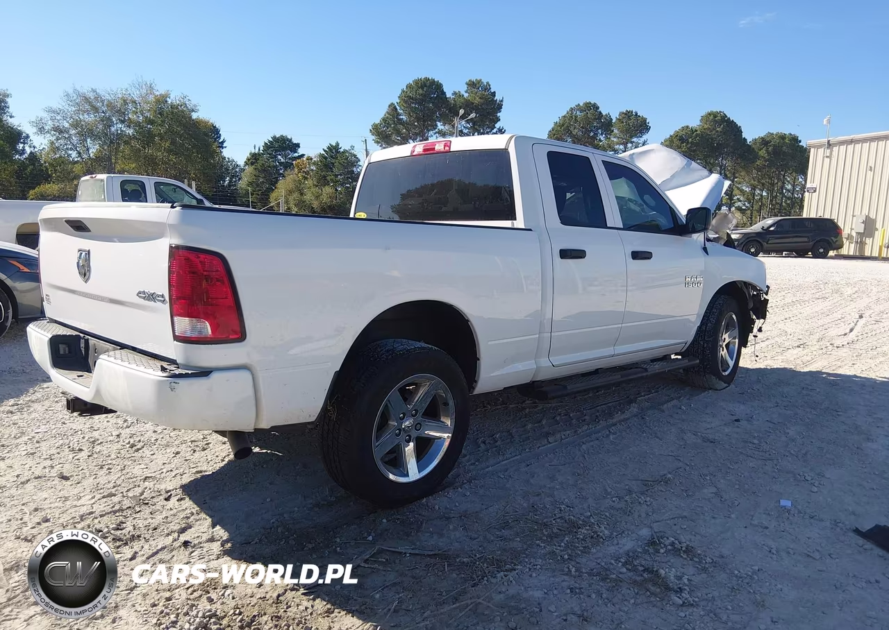 2018 Ram 1500 Express 4X4 6'4 Box VIN:1C6RR7FG0JS158247 - 4