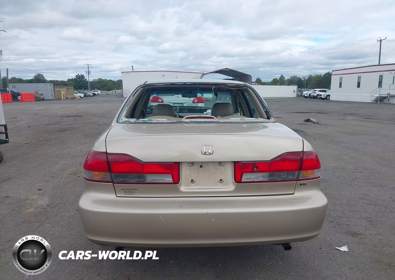 2002 Honda Accord 3.0 Ex VIN:1HGCG16582A035790 - 17