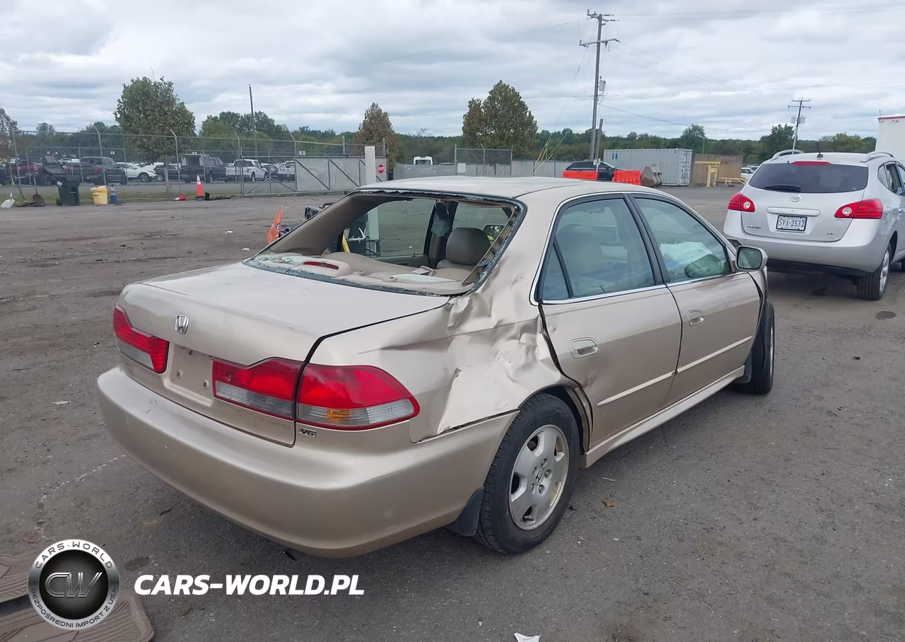 2002 Honda Accord 3.0 Ex VIN:1HGCG16582A035790 - 4