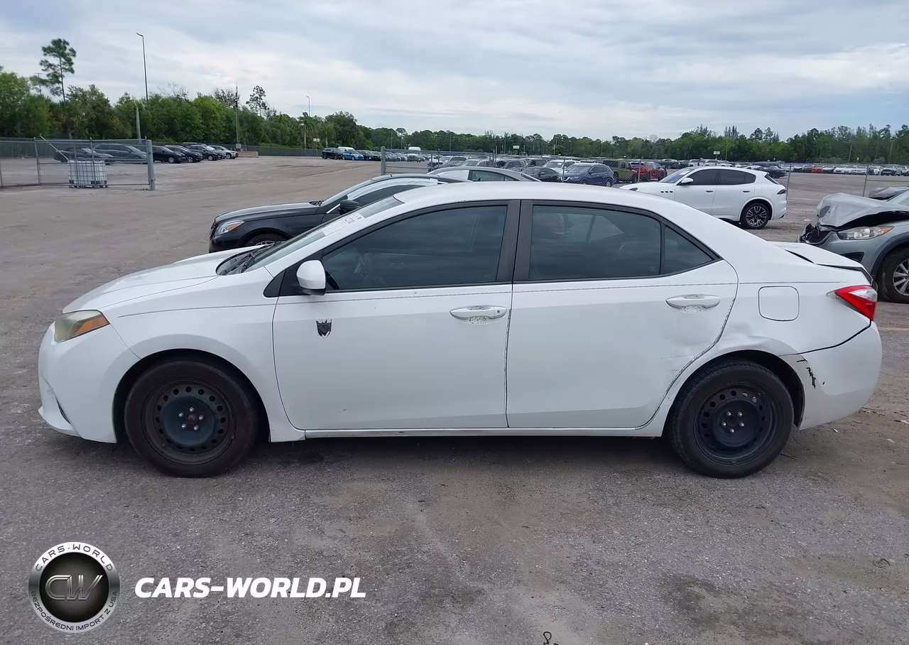 2016 Toyota Corolla Le VIN:2T1BURHE4GC558189 - 14