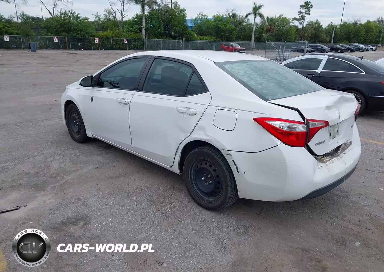 2016 Toyota Corolla Le VIN:2T1BURHE4GC558189 - 3