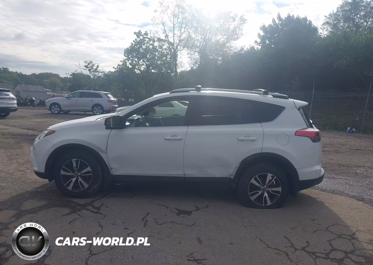 2017 Toyota Rav4 Xle VIN:JTMRFREV3HJ171930 - 14