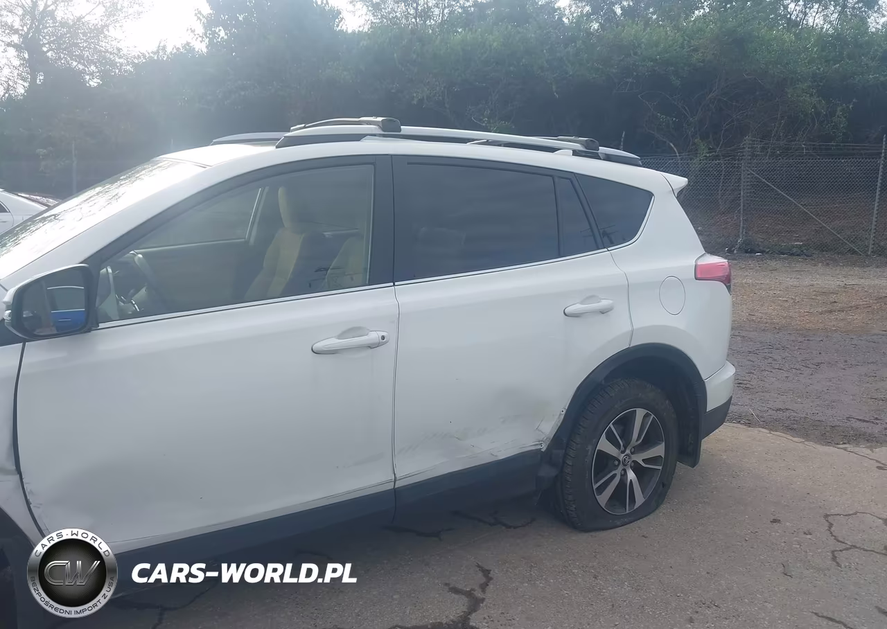 2017 Toyota Rav4 Xle VIN:JTMRFREV3HJ171930 - 6