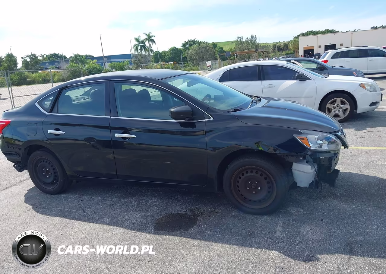 2018 Nissan Sentra S VIN:3N1AB7AP5JY254235 - 12