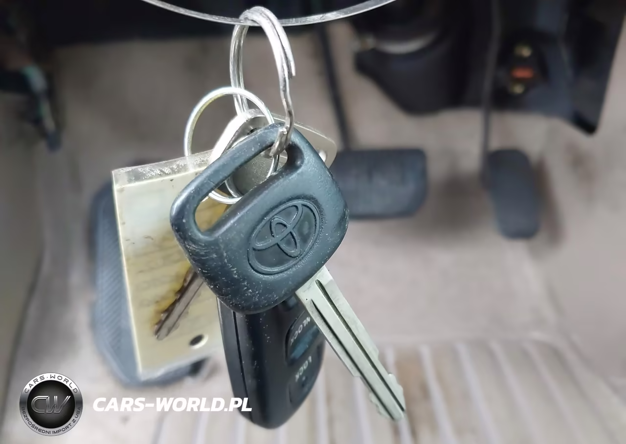 2000 Toyota Sienna Le VIN:4T3ZF13C3YU287052 - 11