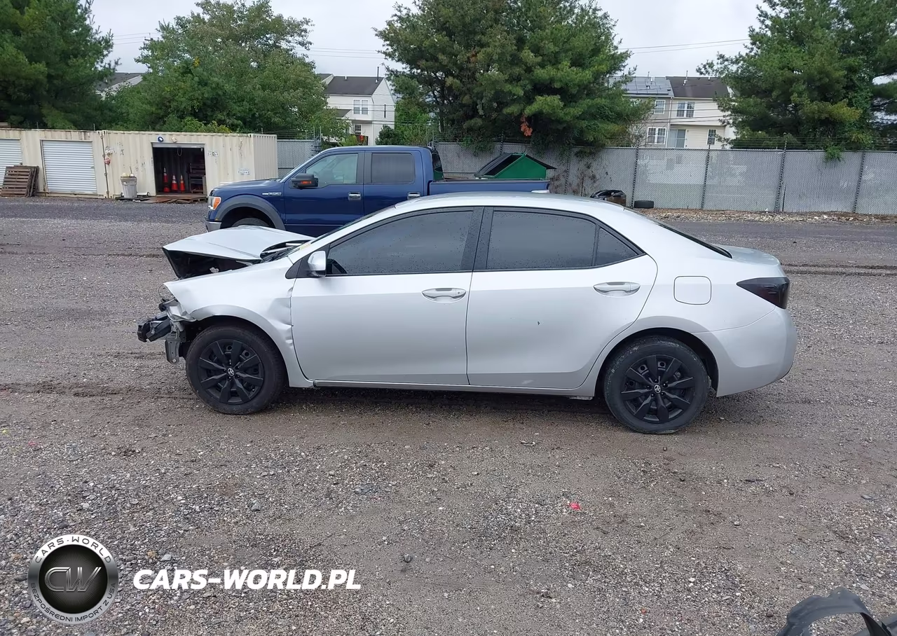 2015 Toyota Corolla Le VIN:2T1BURHE4FC322866 - 15