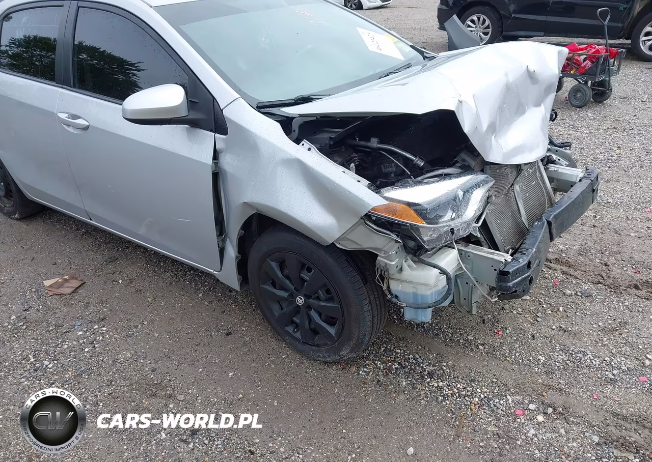 2015 Toyota Corolla Le VIN:2T1BURHE4FC322866 - 19