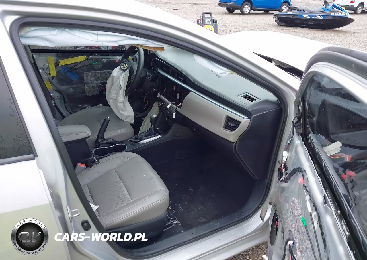 2015 Toyota Corolla Le VIN:2T1BURHE4FC322866 - 5
